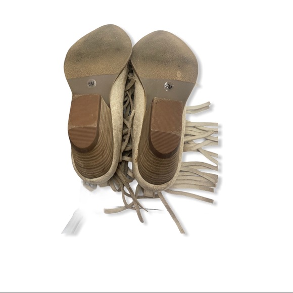 Coconuts by Matisse distressed fringe Booties - Picture 6 of 9